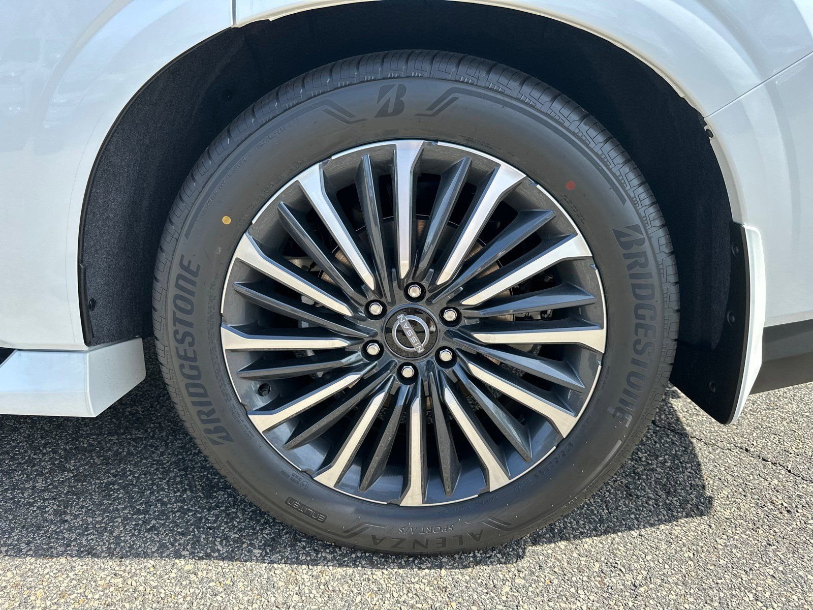 New 2026 White Nissan Platinum Reserve image 22