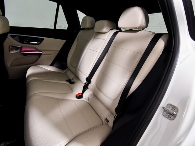 New 2027 Polar White Mercedes-Benz GLC 300 image 38