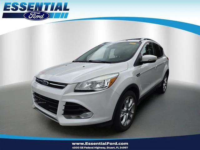 2016 Ford Escape Titanium's photo