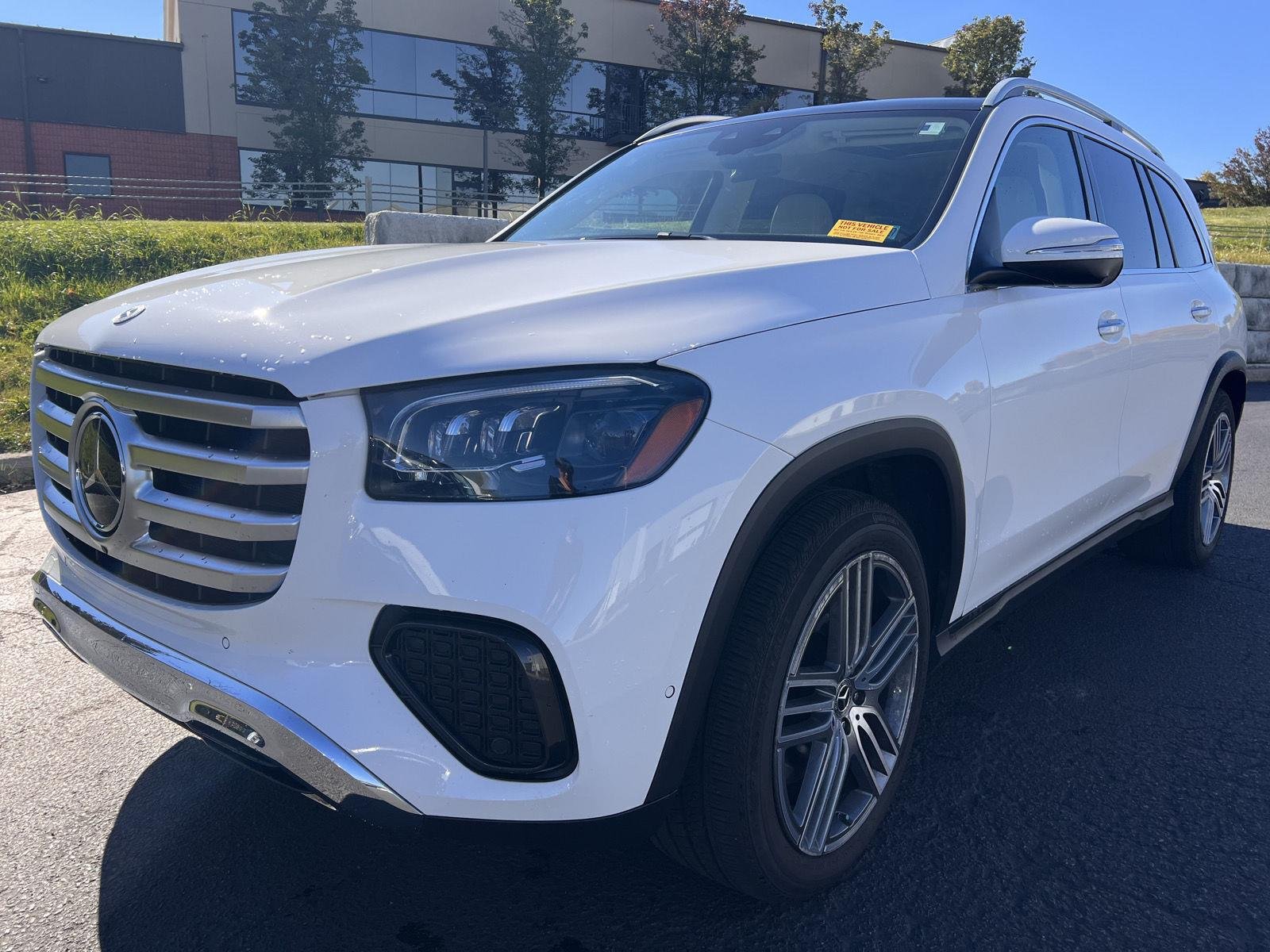 Used 2024  Mercedes-Benz  image 7