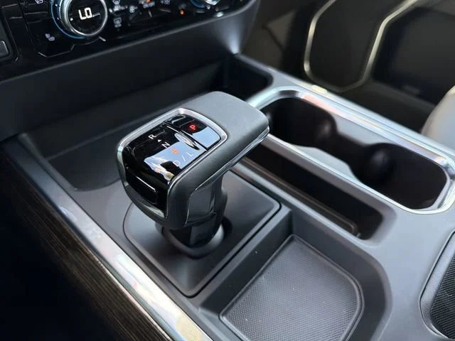 New 2026 Sterling Metallic GMC Elevation image 18