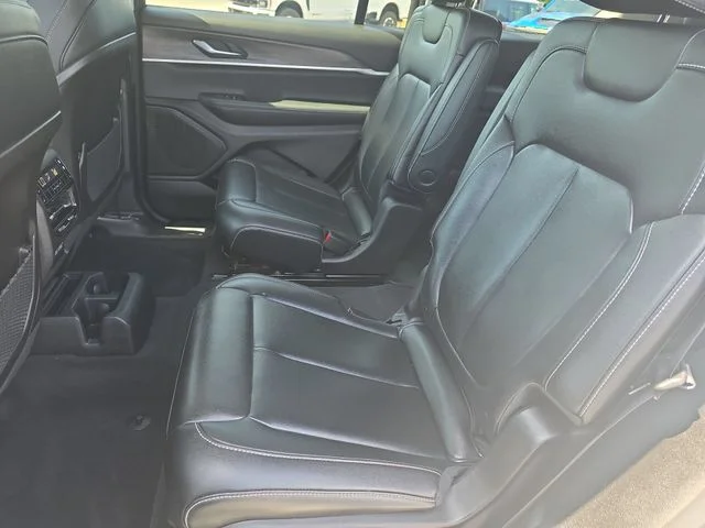 Used 2023 White Jeep Limited image 16