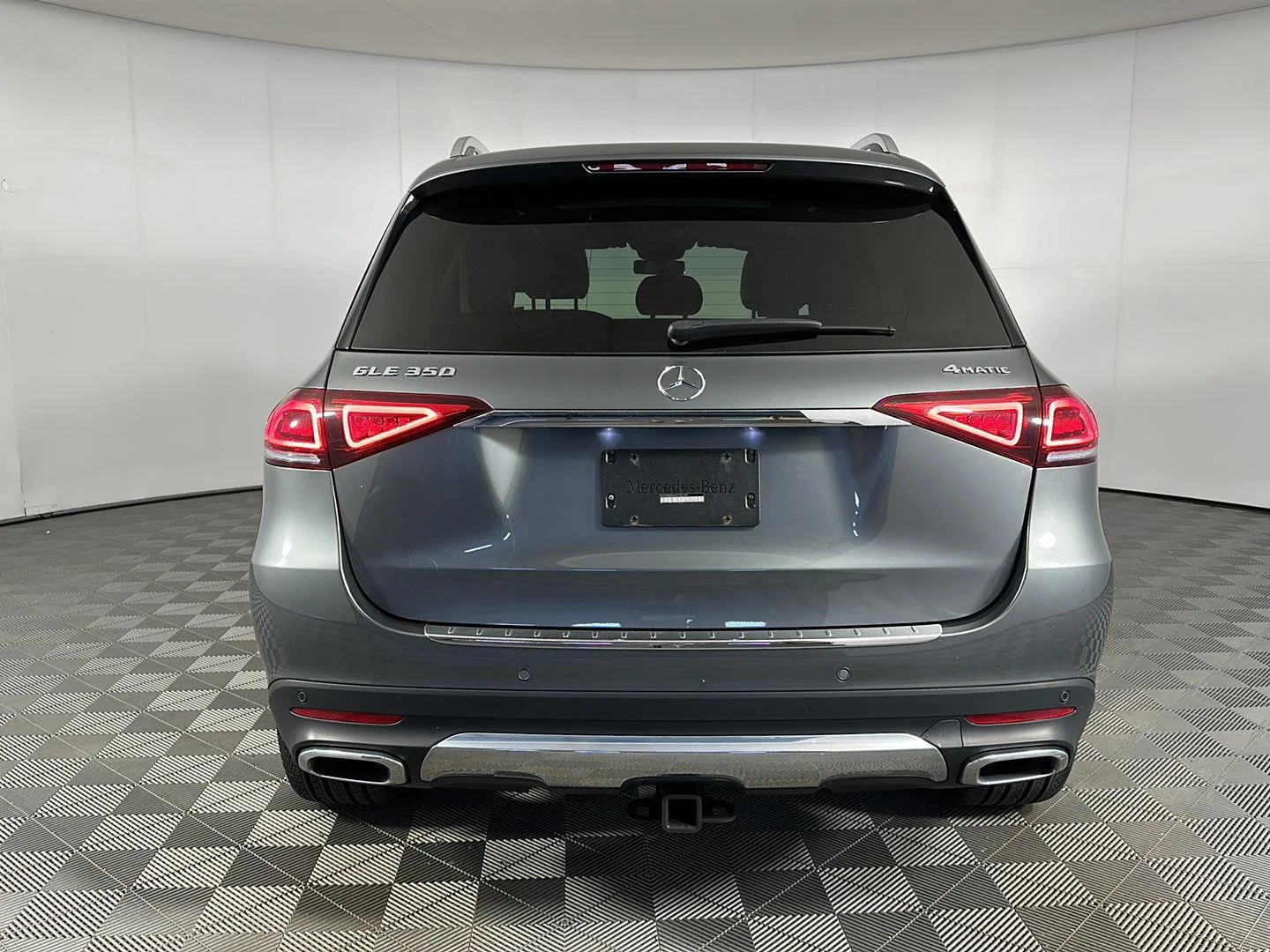 Used 2022 Selenite Grey Metallic Mercedes-Benz GLE 350 image 21