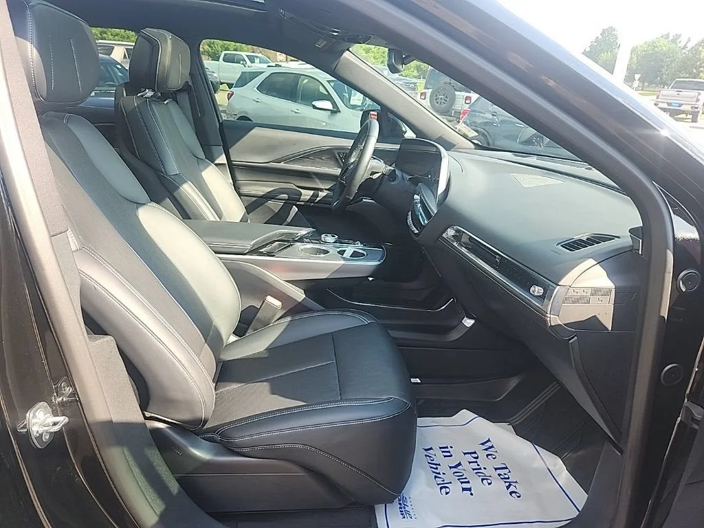 Used 2024 Black Cadillac Luxury image 14