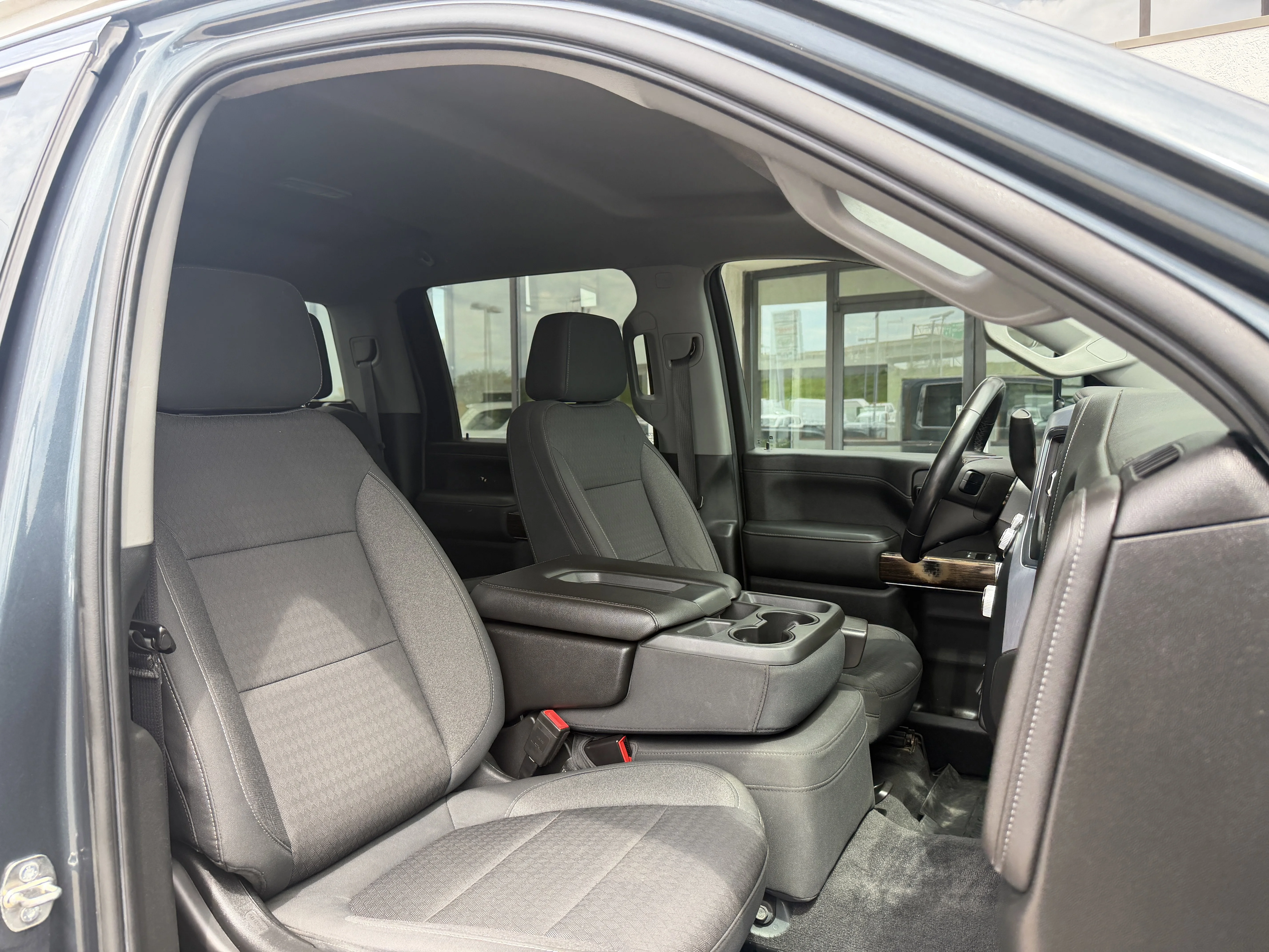 Used 2020 Dark Sky Metallic GMC SLE image 20