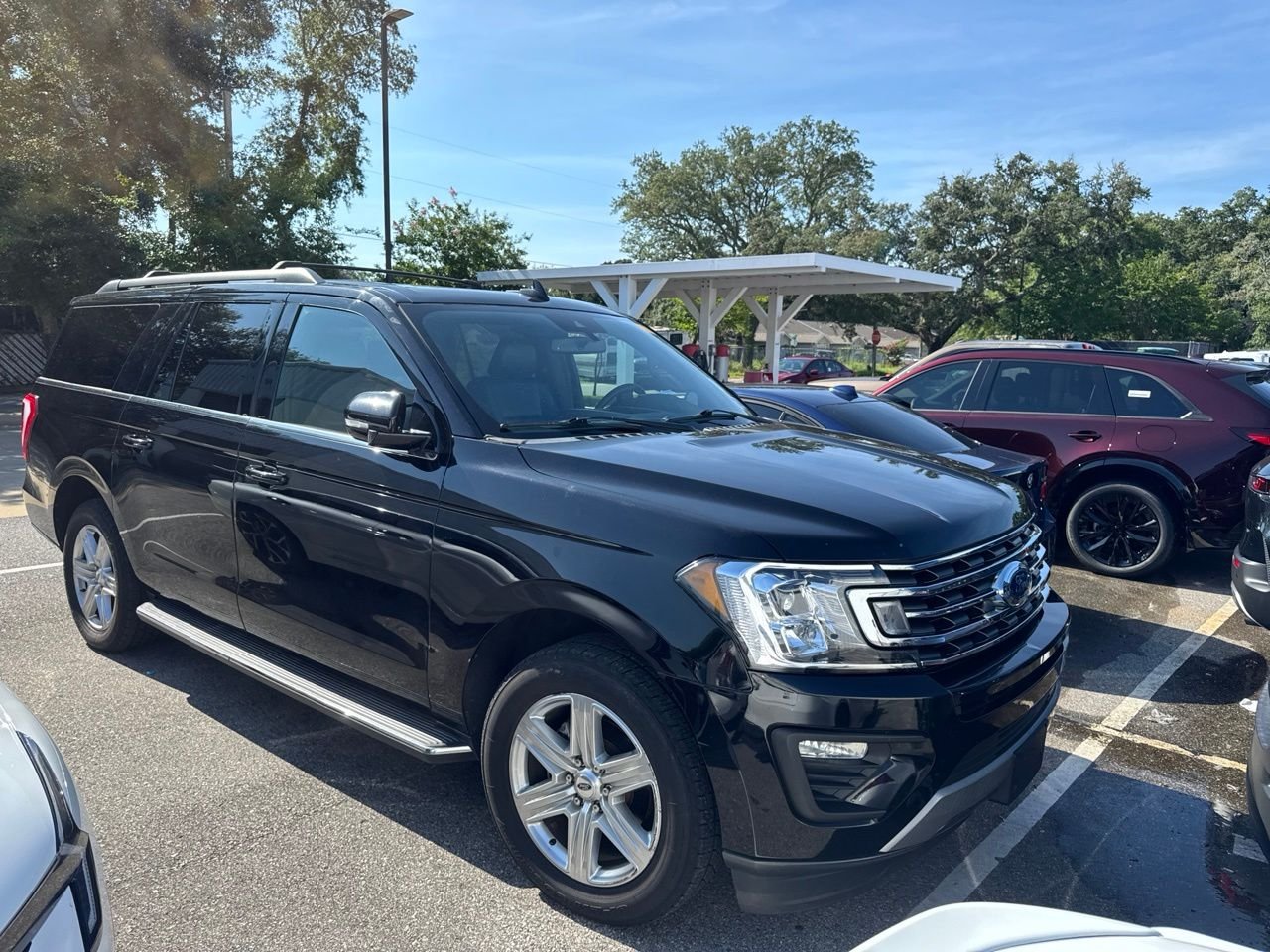 Used 2021 Black Ford XLT image 2