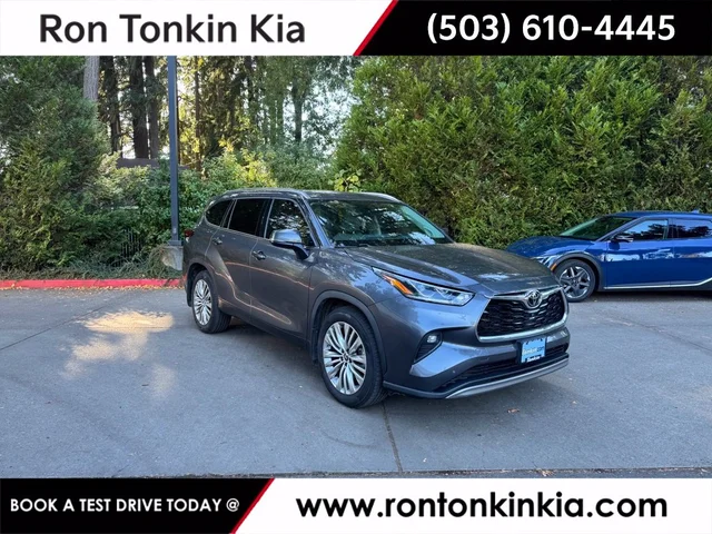 2022 Toyota Highlander Platinum
