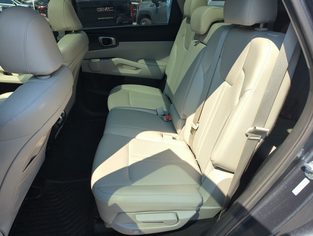 Used 2021 Gray Kia S image 28