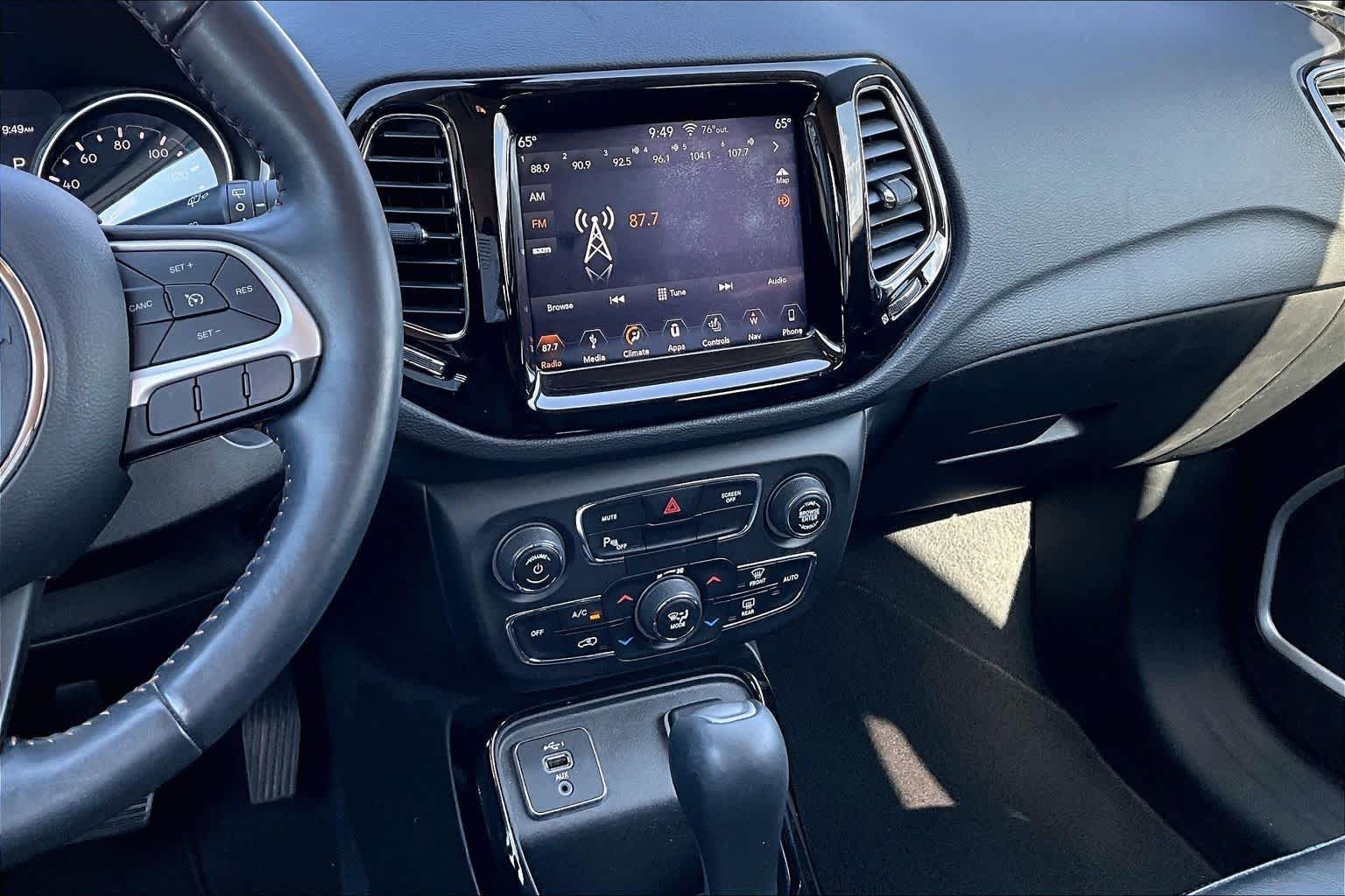 Used 2019 White Clearcoat Jeep Limited image 7