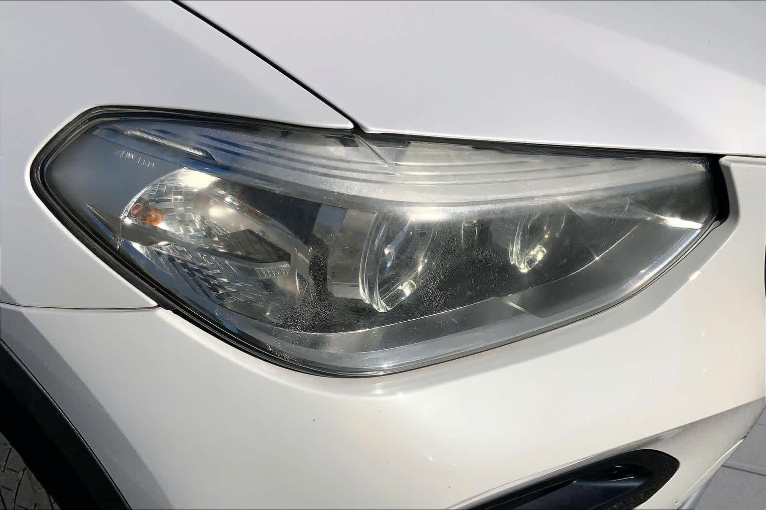 Used 2019 Mineral White Metallic BMW xDrive30i image 26