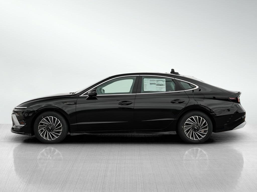 New 2026 Abyss Black Hyundai SEL FWD image 28