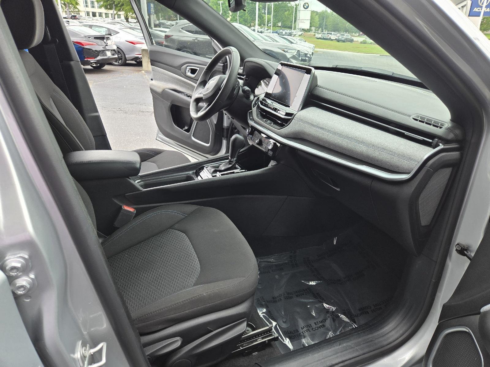 Used 2025 Silver Zynith Metallic Clearcoat Jeep Sport image 24