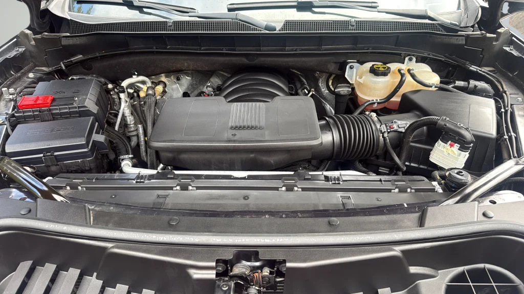 Used 2024 Gray Chevrolet Premier image 22
