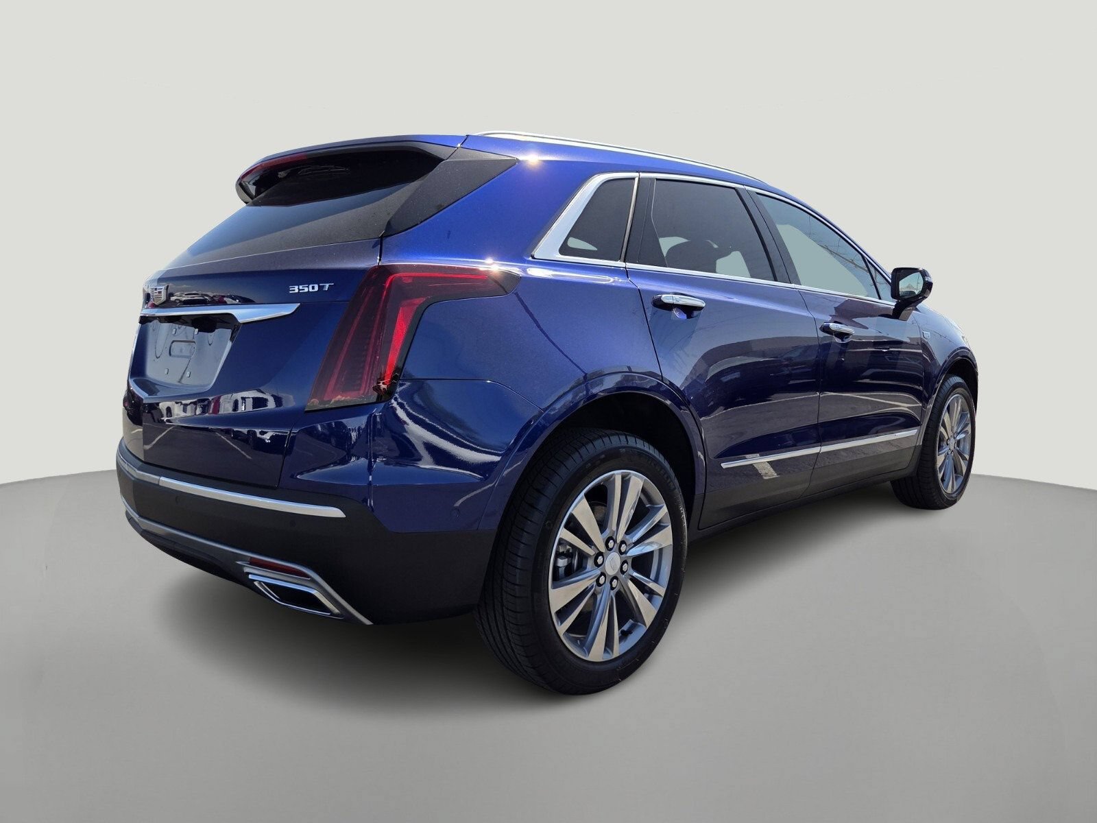 2026 Cadillac XT5 Premium Luxury - Photo 5