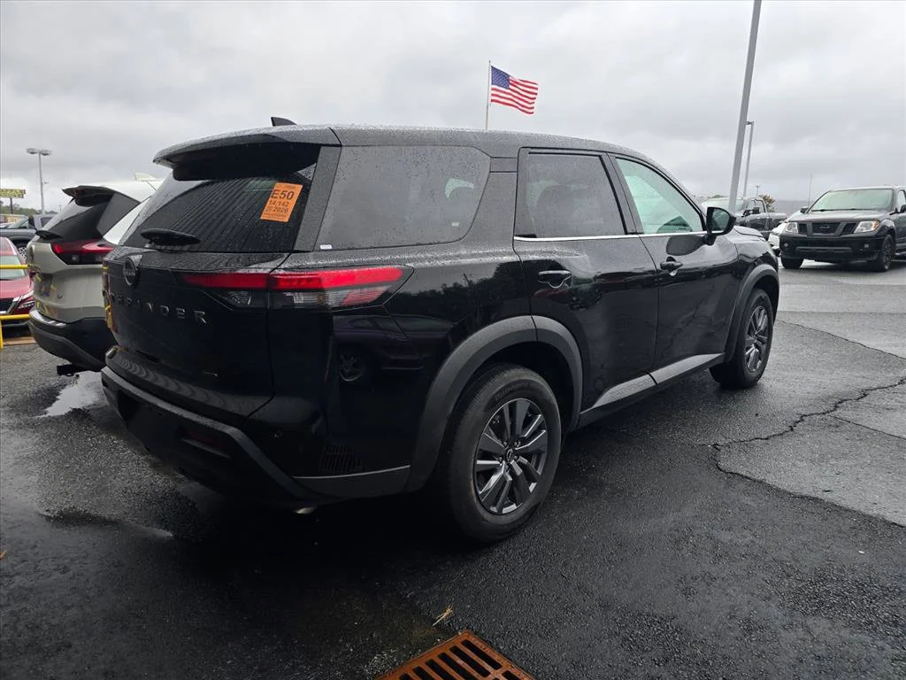 Used 2026 Black Nissan S image 12