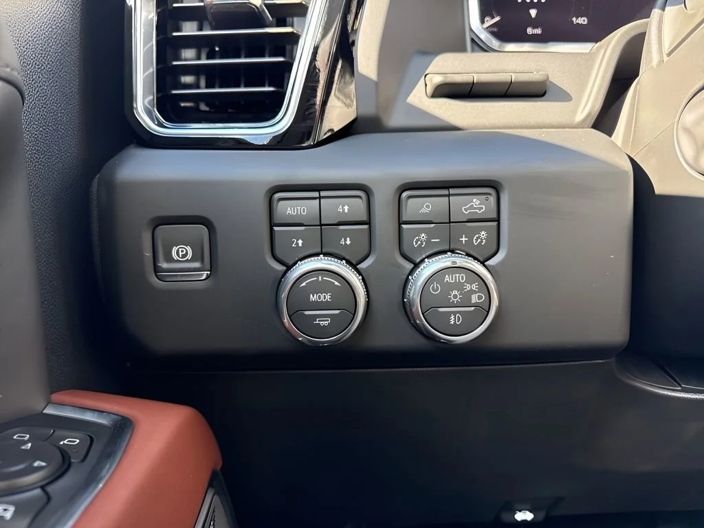 New 2026 Glacier White Tricoat GMC Denali Ultimate image 27