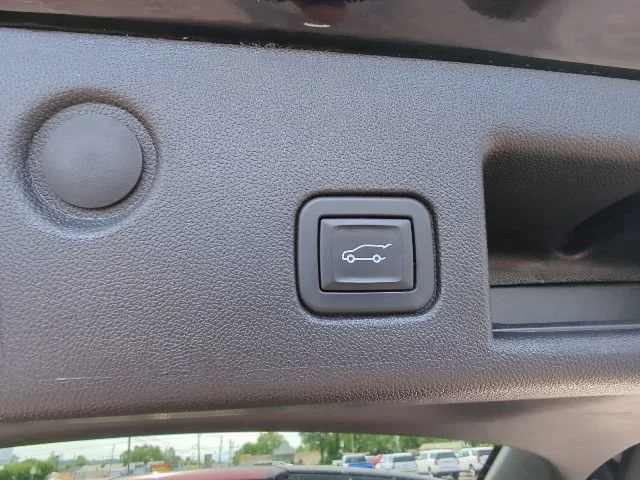 Used 2024 Mosaic Black Metallic Chevrolet LT image 36