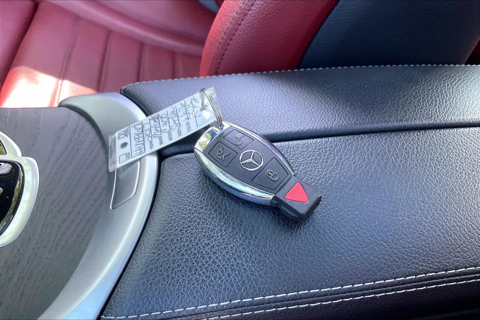 Used 2017 Polar White Mercedes-Benz C 300 image 14