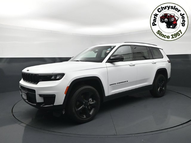 Used 2025 Jeep Grand Cherokee L Limited with VIN 1C4RJKBG8S8680373 for sale in Burnsville, Minnesota