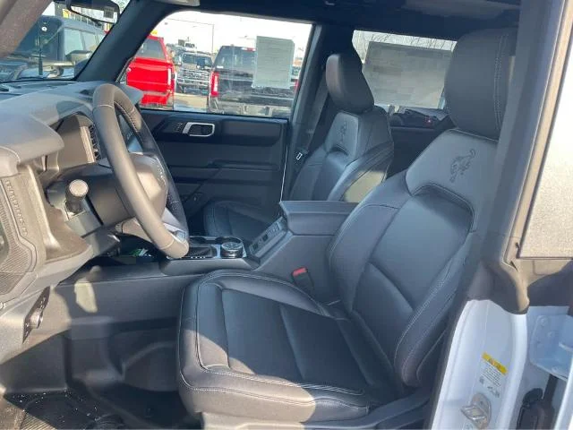 New 2025 Oxford White Ford Badlands® image 41