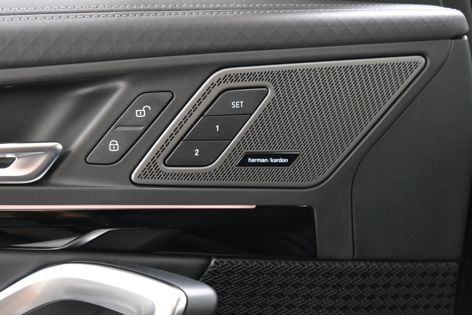 New 2026 Black Sapphire Metallic BMW xDrive28i image 26