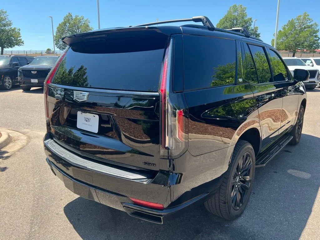 Used 2021 Black Cadillac Sport image 5