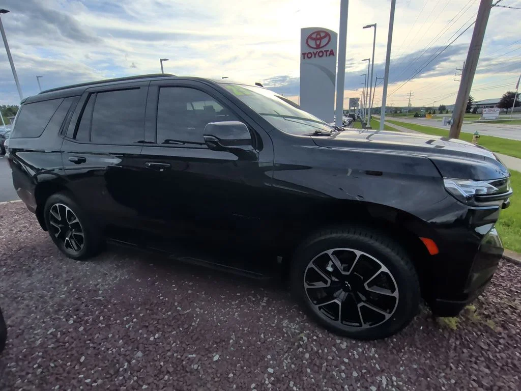 Used 2023 Black Chevrolet RST image 9