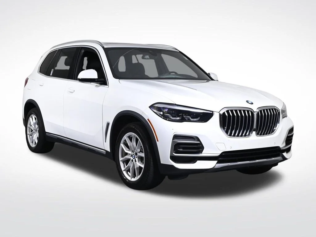 Used 2022 White BMW xDrive40i image 7