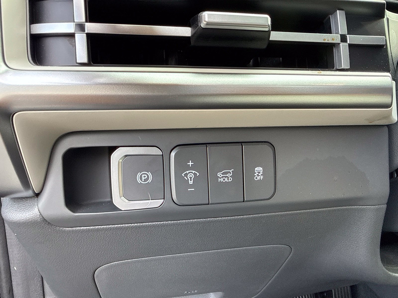 Used 2026 Black Hyundai SEL image 24