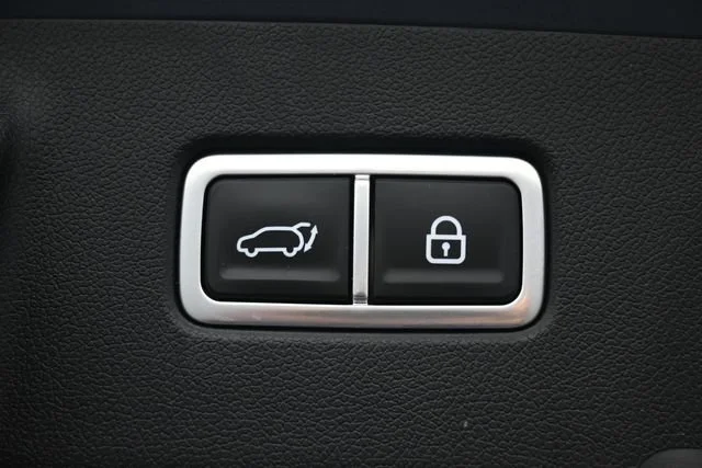 Used 2021 Everlasting Silver Kia SX image 26