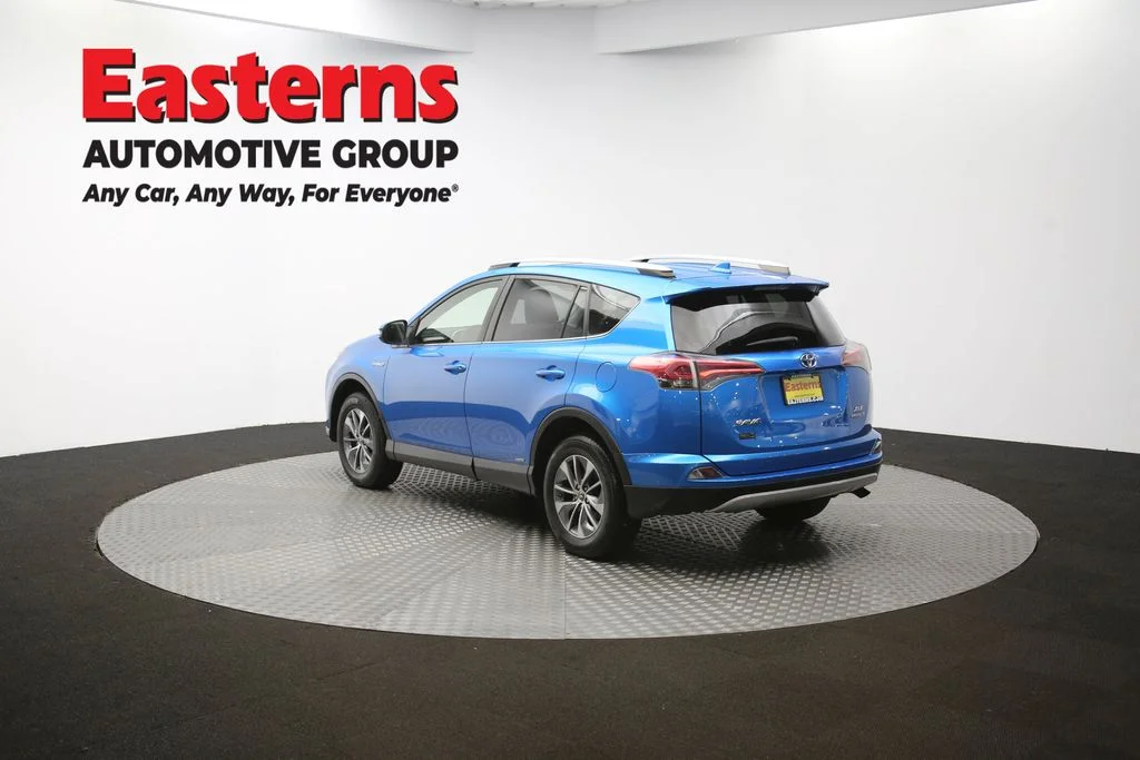 Used 2017 Blue Toyota XLE image 63
