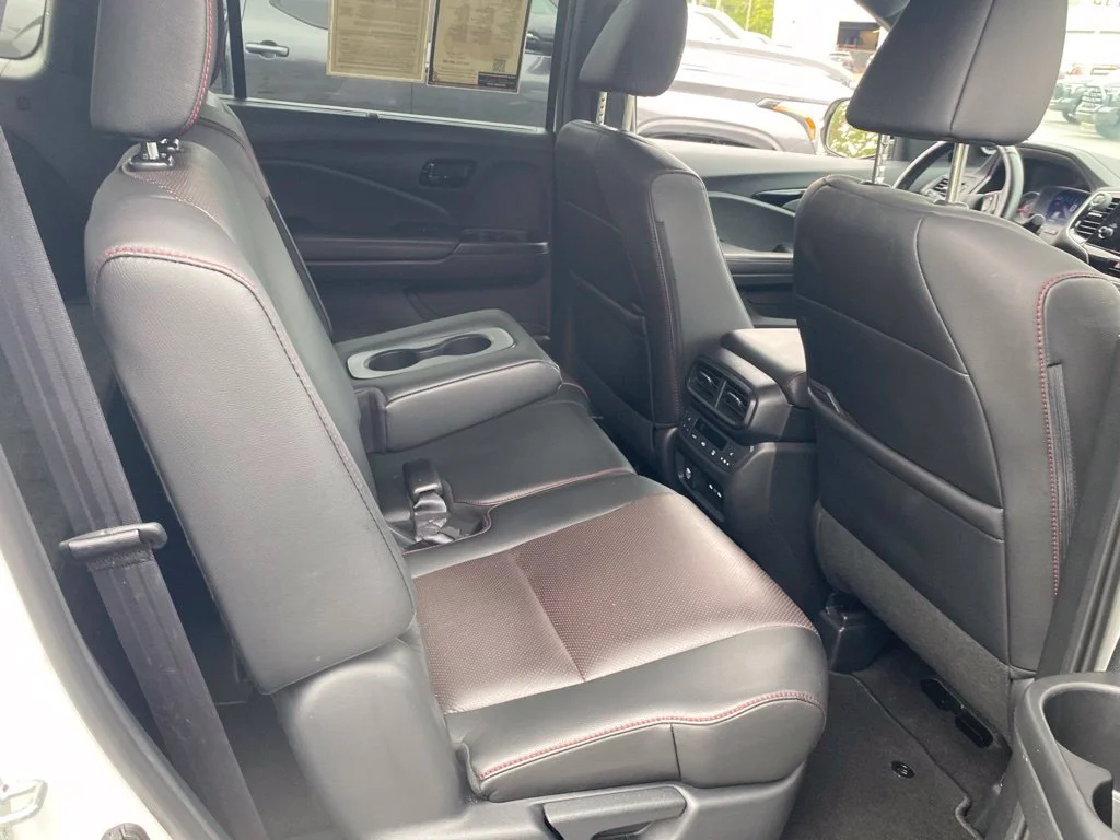 Used 2024  Honda Black Edition image 18
