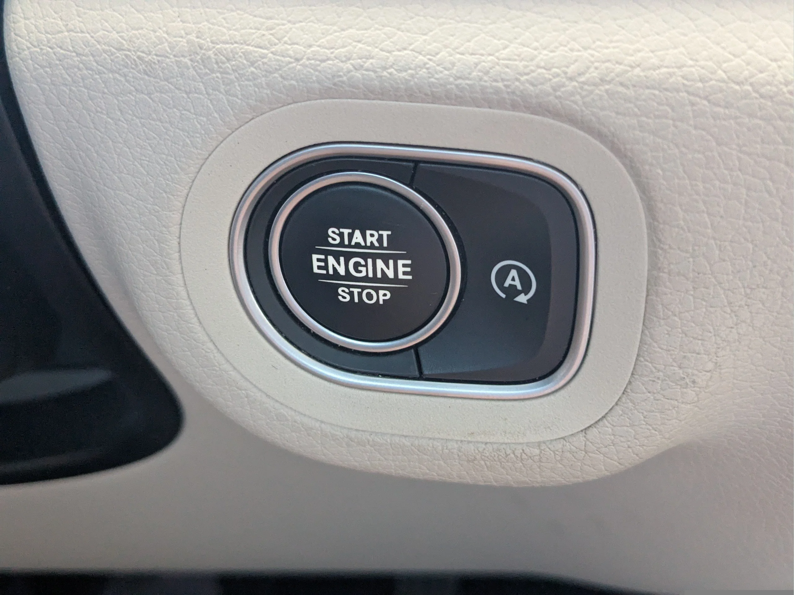 Used 2022 White Mercedes-Benz GLE 350 image 32