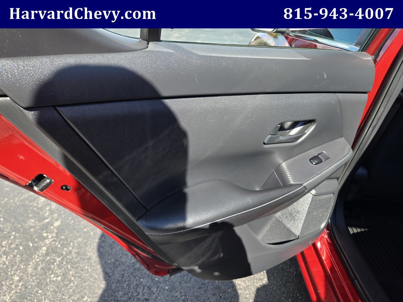 Used 2024 Red Nissan SV Xtronic CVT image 32