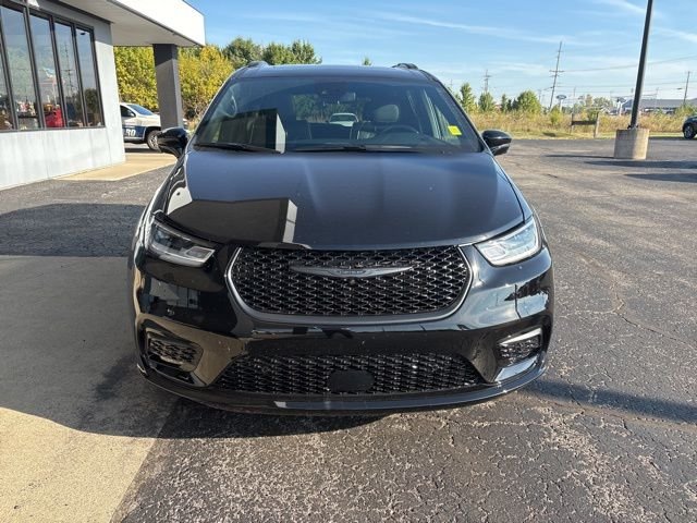 2026 Chrysler Pacifica Limited - Photo 7