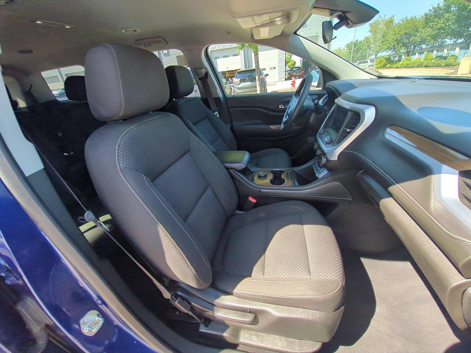 Used 2023 Ultra Blue Metallic GMC SLE image 36