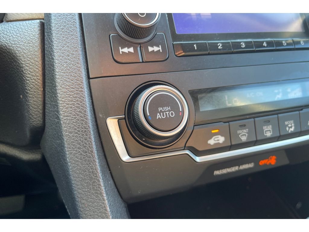 Used 2020 Crystal Black Pearl Honda LX image 28