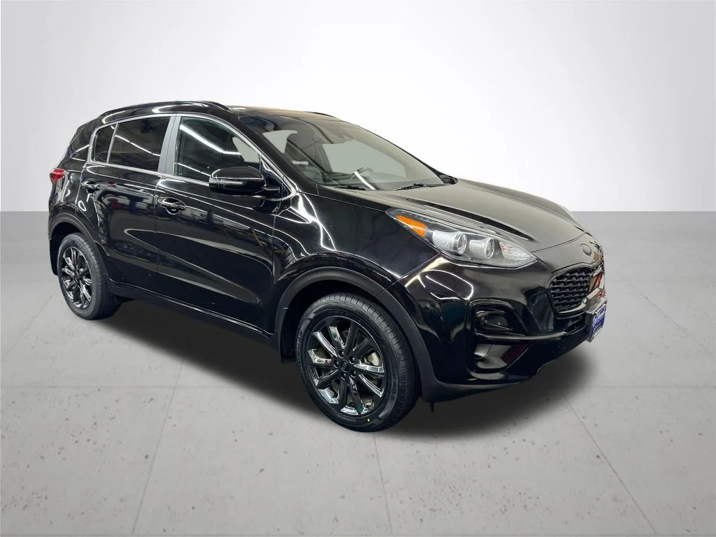 Used 2021 Red Kia S image 9