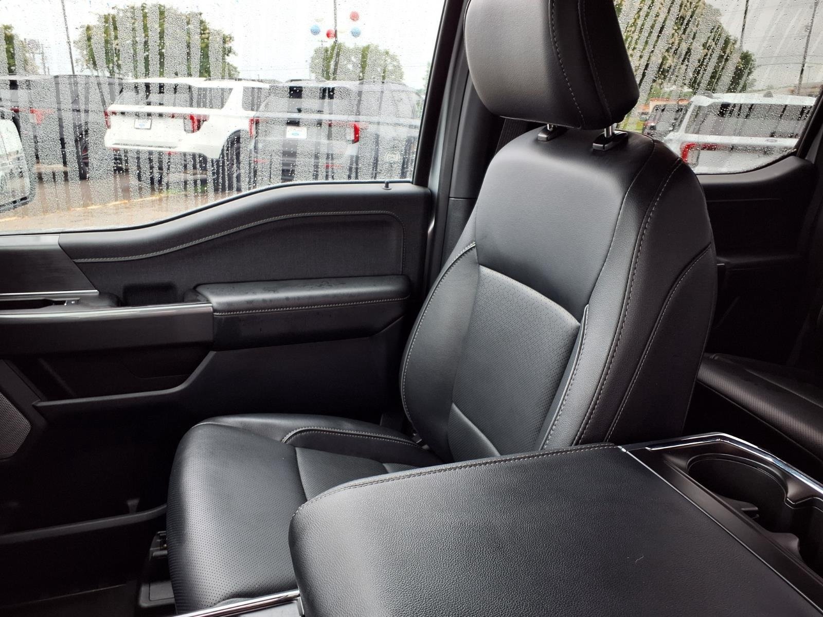 Used 2023 Iconic Silver Metallic Ford LARIAT image 21