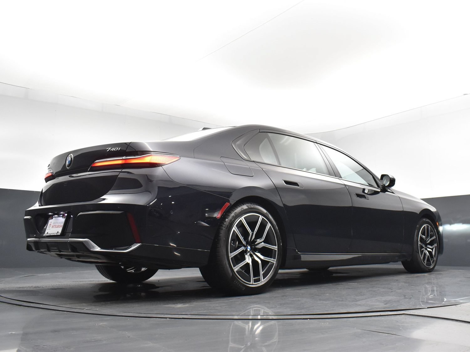 Used 2025 Black BMW 740i xDrive image 29