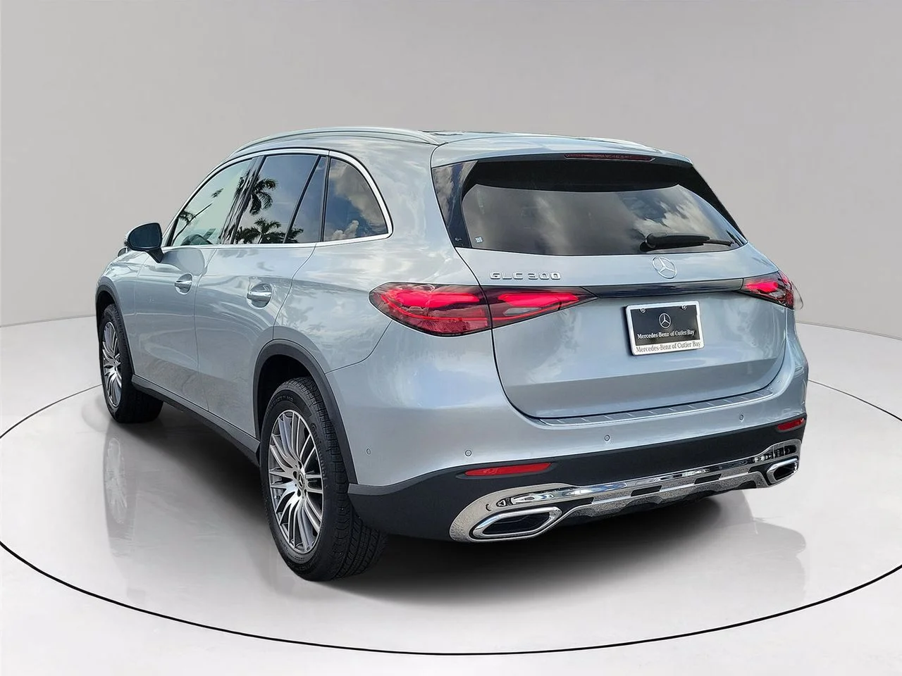 New 2026 Cirrus Silver Metallic Mercedes-Benz GLC 300 image 6