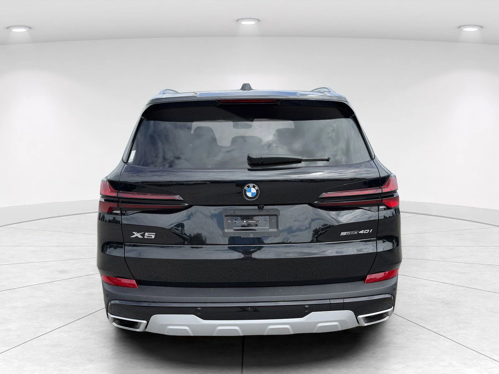 New 2026 Black Sapphire Metallic BMW sDrive40i image 5