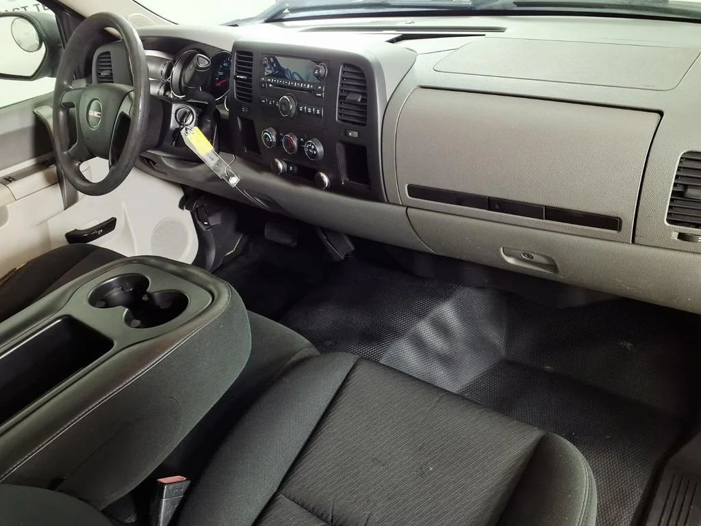 Used 2011 SUMMIT WHITE GMC Work Truck image 12