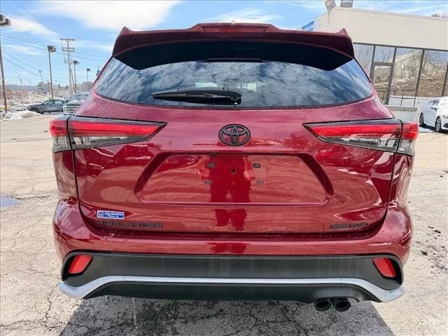 Used 2022 Red Toyota XSE image 6