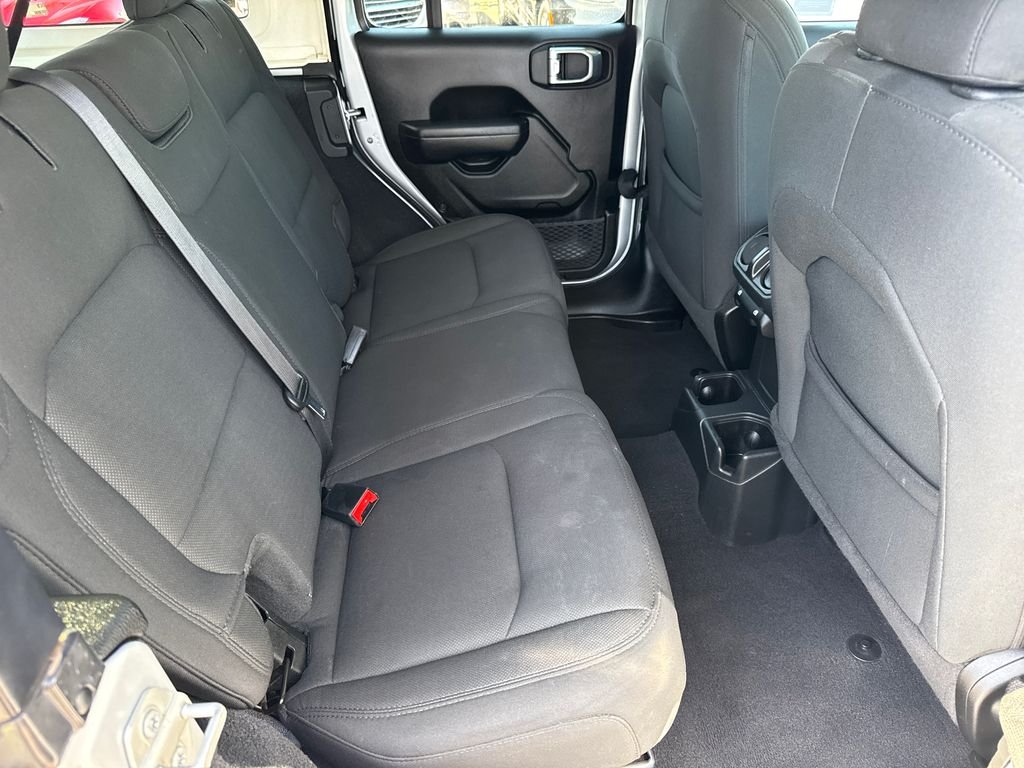 Used 2023 Silver Jeep Sport S image 17