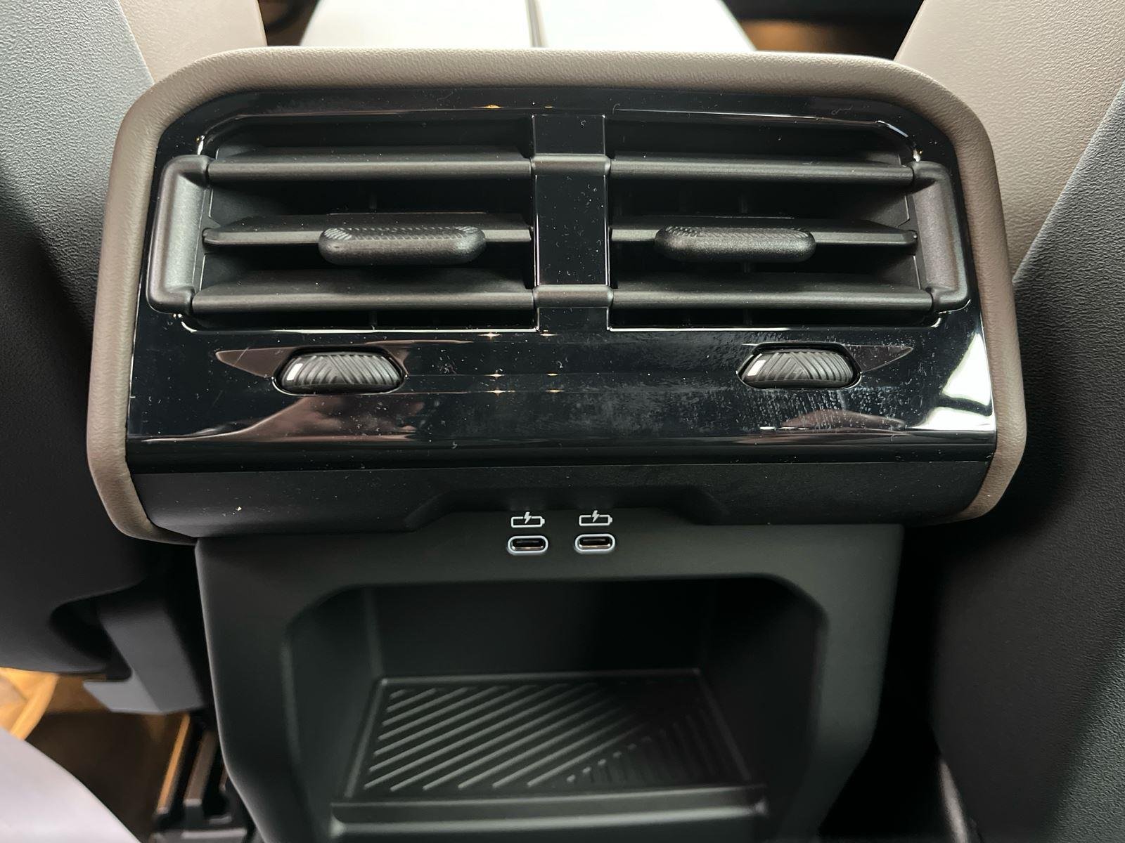 2025 BMW 5 Series 530i - Photo 24