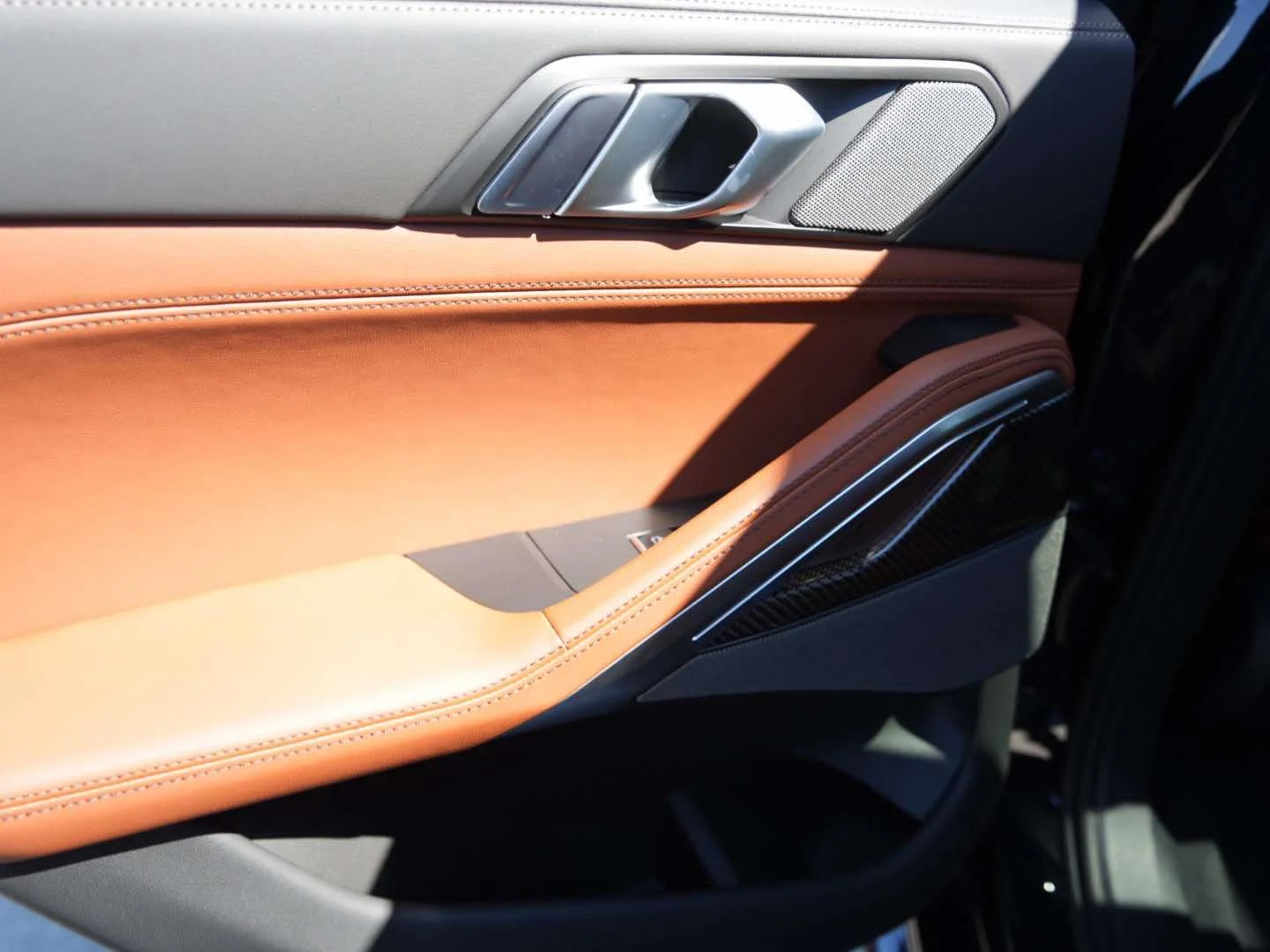 New 2027 Carbon Black Metallic BMW M60i image 9
