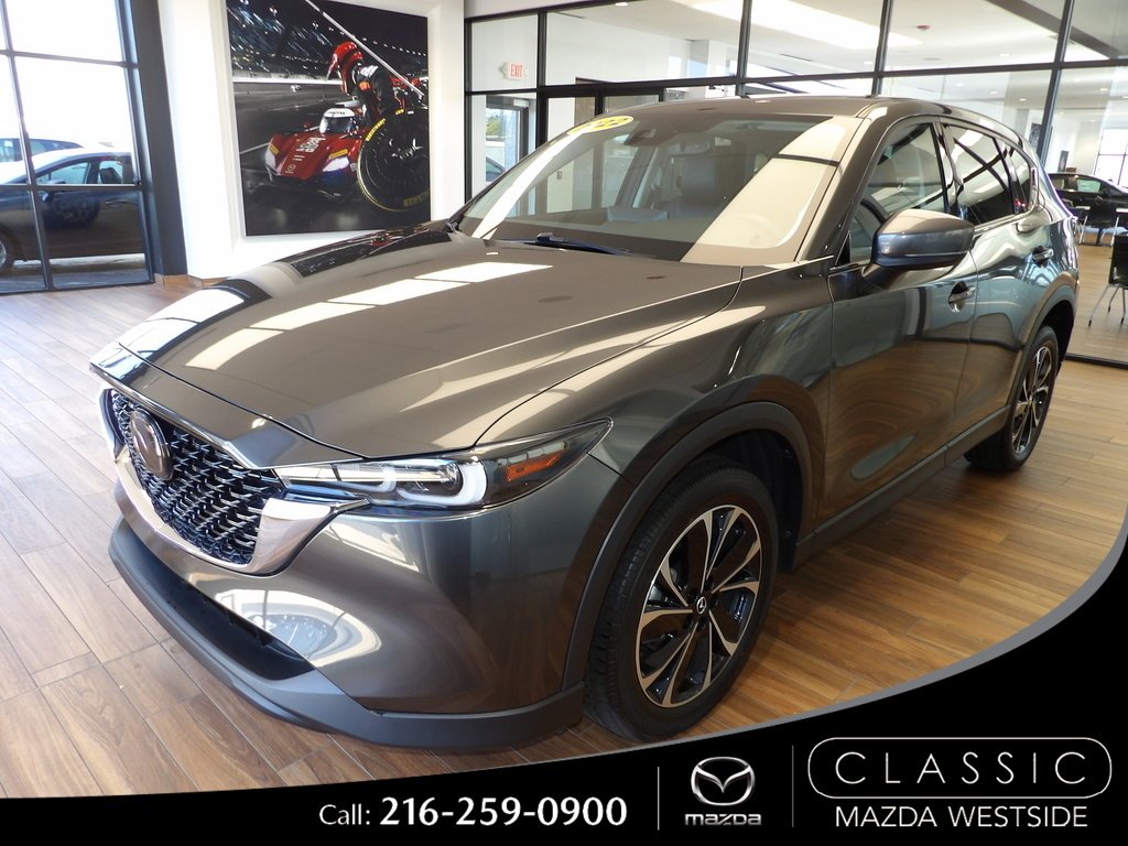 2022 Mazda CX-5 S Premium package