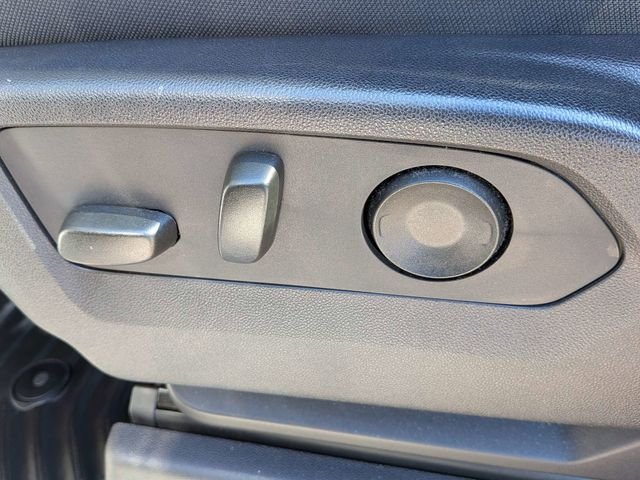 Used 2024 White Chevrolet LT image 19