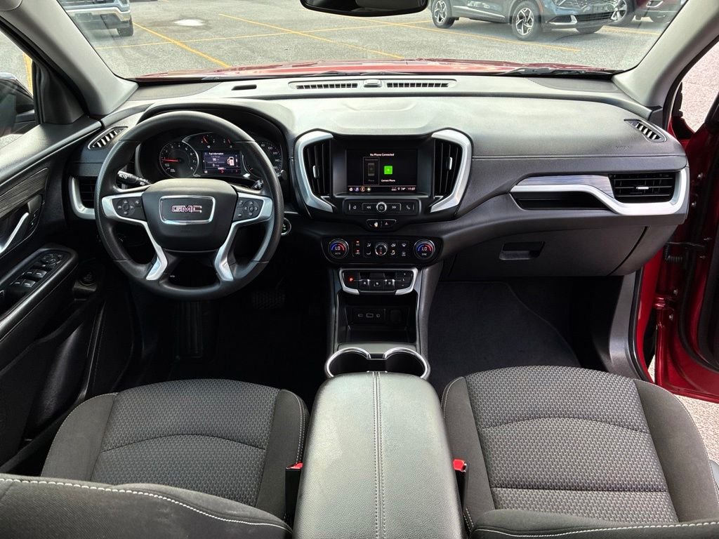 Used 2022 Red GMC SLE image 40